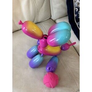 Squeakie the balloon dog - Rainbowie